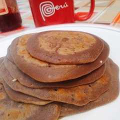 Una foto de Pancackes con chocolate negro