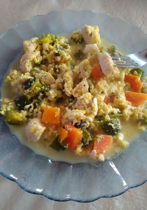 Una foto de Verduras salteadas con pollo