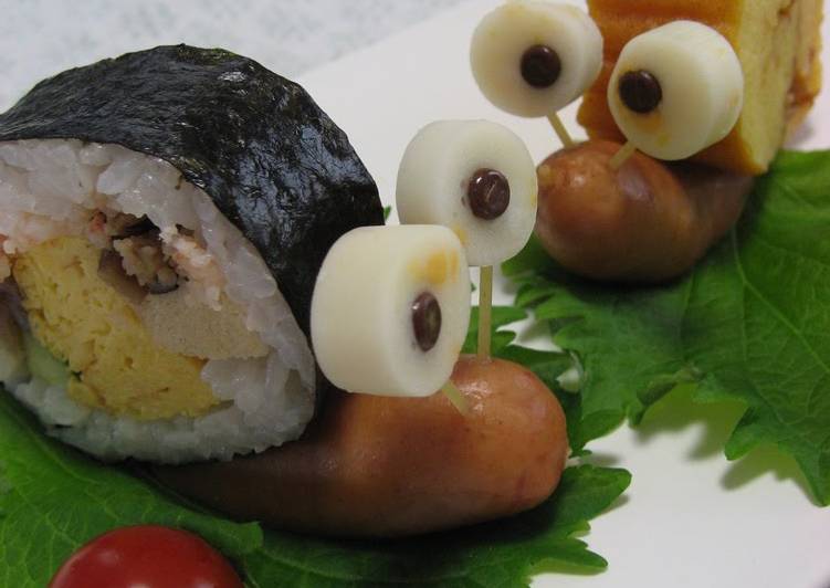 Steps to Prepare Super Quick Homemade A Gathering of Snails Using Futomaki Sushi Rolls!