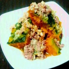 A picture of Low Sodium Kabocha Squash with Soboro An Sauce.