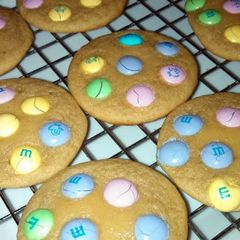 A picture of M&M cookies.