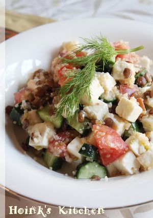 A picture of Mediterranean Quinoa & Lentil Salad.