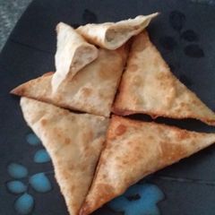 A picture of Jalapeño crab Rangoon poppers.