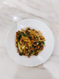 奶油洋蔥炒蘑菇 的食譜成品照片