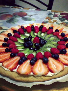 A picture of Delicous Fruit 'Pizza'!.