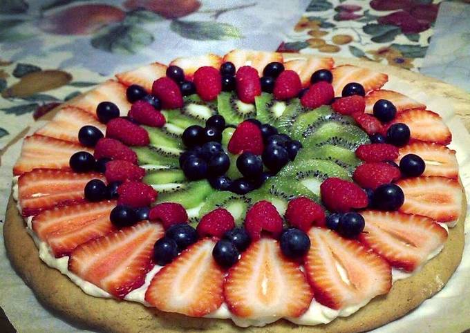 Delicous Fruit 'Pizza'!