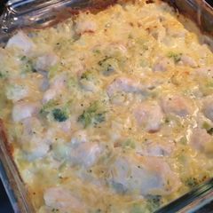 A picture of Creamy chicken broccoli bake.
