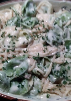 A picture of Fettuccine and cheese tortellini pasta.