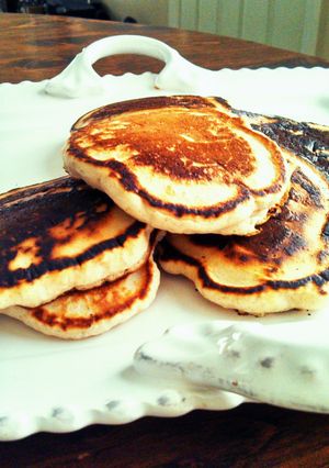 A picture of Easy Apple cinnamon pancakes.