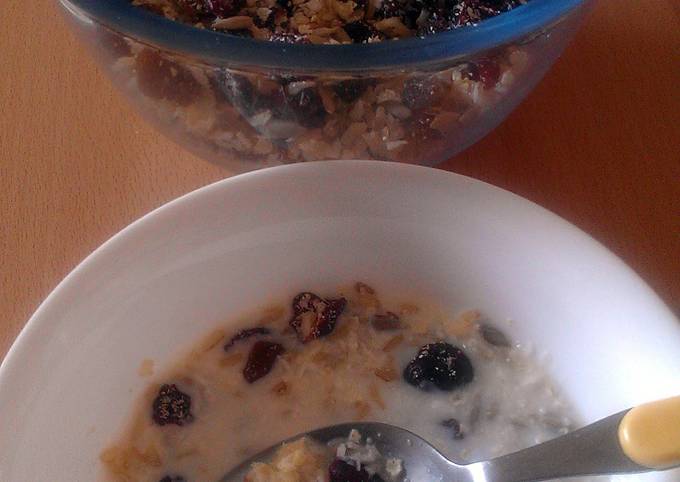 Vickys Berry & Rice Muesli, GF DF EF SF NF