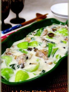 A picture of Chicken and Bok Choy Cream Stew.