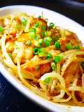 Stir-Fried Tender Chicken Breast and Bean Sprouts with BBQ Sauce