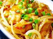A picture of bean sprout and chicken