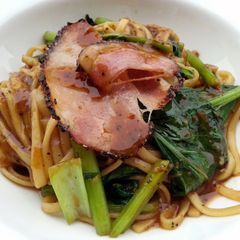 A picture of Black Pepper Udon Noodle.