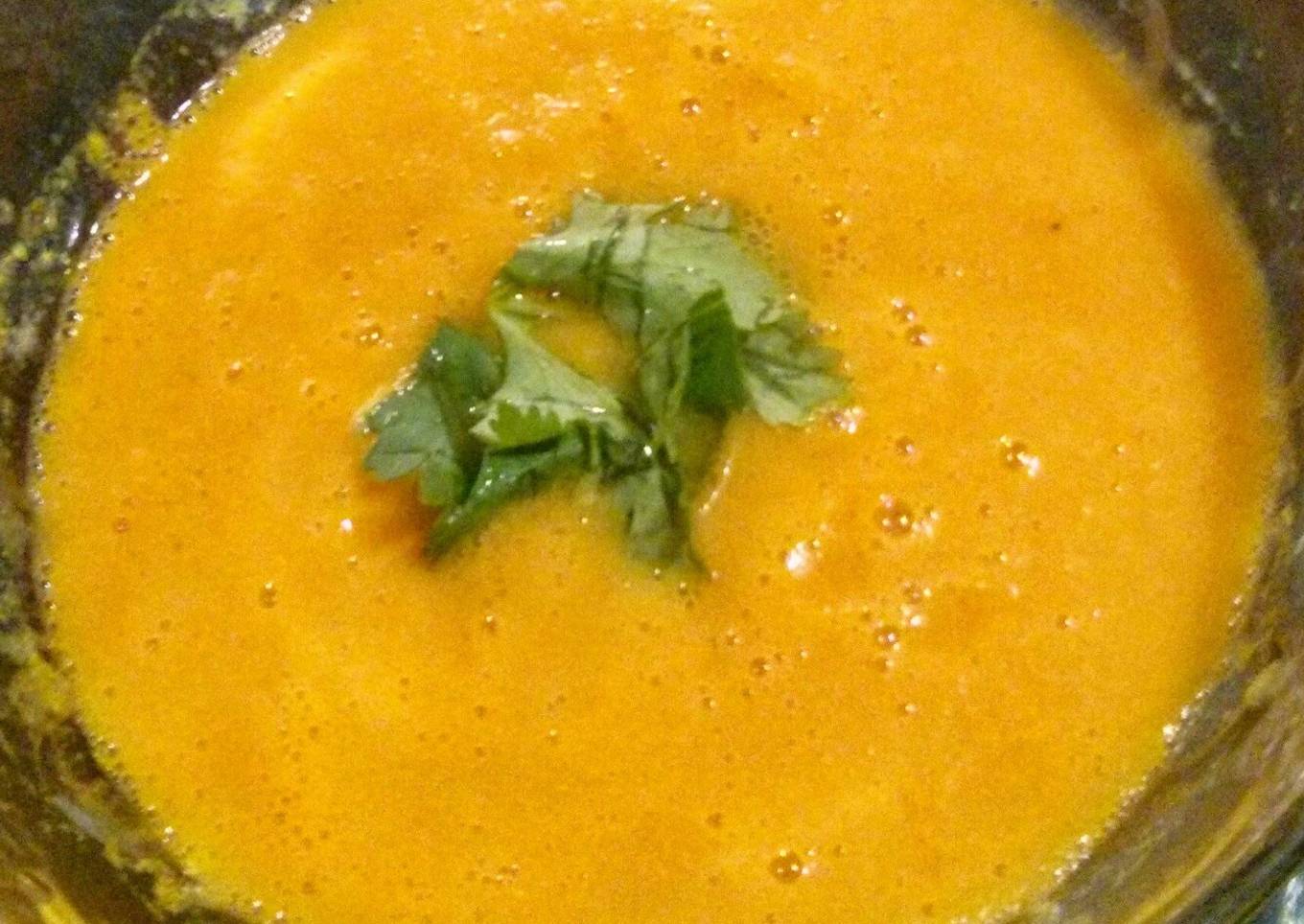 Light carrot soup