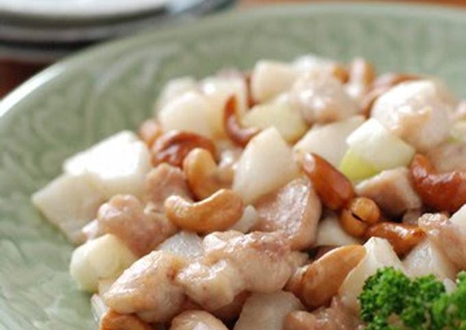 Recipe of Perfect Lightly Salted Stir-Fried Chicken and Cashew Nuts