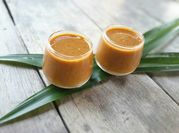 A picture of peanut sauce for spring rolls
