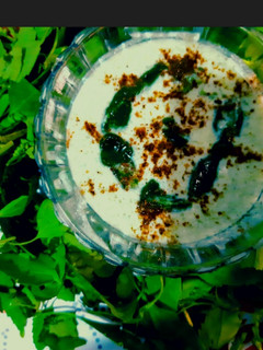 बथुए का रायता (Bathue ka raita recipe in Hindi) रेसिपी मुख्य फोटो