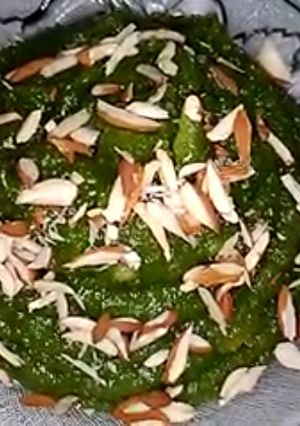 मटर का हलवा (Matar ka Halwa recipe in Hindi) रेसिपी मुख्य फोटो