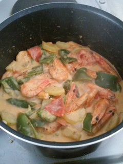 A picture of Shrimp with coconut milk.