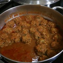 A picture of Meatballs with Vegetables in Tomato Sauce.