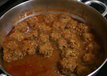 New Recipe Meatballs with Vegetables in Tomato Sauce Restaurant Style