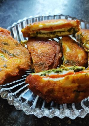 पनीर तिरंगा सैंडविच (Paneer tiranga sandwich recipe in hindi) रेसिपी मुख्य फोटो
