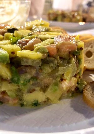 Foto principal de Tartar de salmón con mango