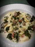 Spinich sausage tortellini soup