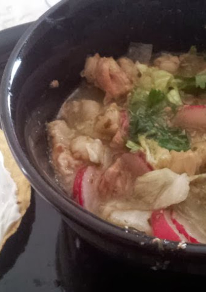 A picture of Posole Verde.