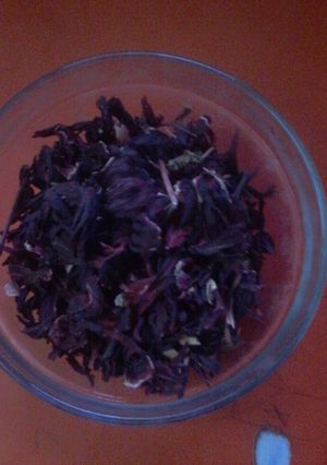 A picture of Hibiscus juice.