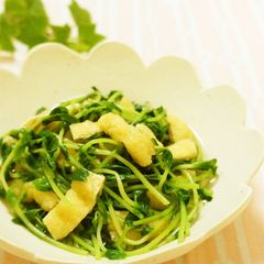 A picture of Simmered Pea Shoots and Aburaage.