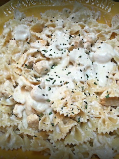 A picture of Easy Cream Cheese Alfredo Sauce.