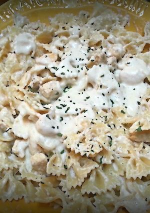 A picture of Easy Cream Cheese Alfredo Sauce.
