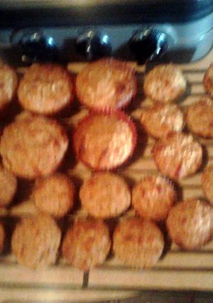 A picture of apple and cheddar oatmeal muffins.