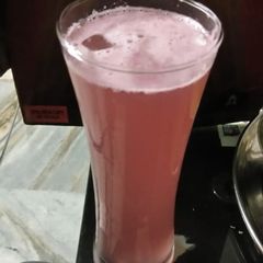 A picture of Thanda sharbat.