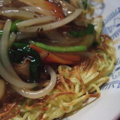 A picture of Crispy Fried Yakisoba Noodles with Ankake Sauce.