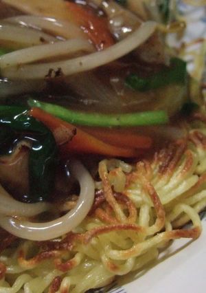 A picture of Crispy Fried Yakisoba Noodles with Ankake Sauce.