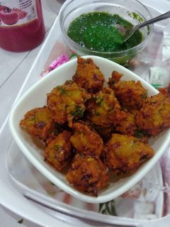 मेथी के पकौड़े (Methi ke pakode recipe in Hindi) रेसिपी मुख्य फोटो