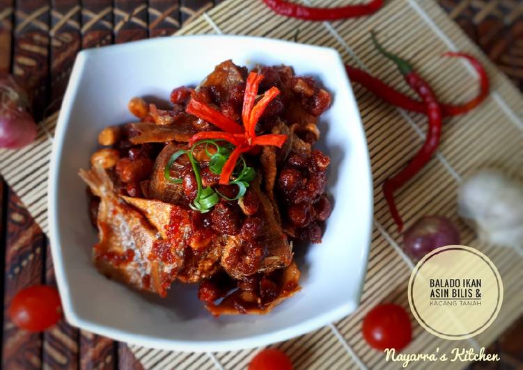 10 Resep Balado Ikan Asin Bilis & Kacang Tanah Anti Gagal