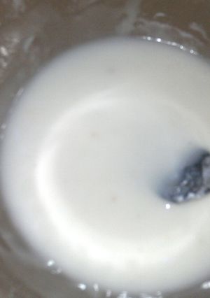 A picture of orange sugar glaze.