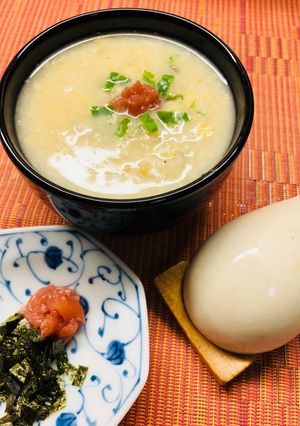 A picture of Easy and Delicious Chicken Broth Rice Porridge.