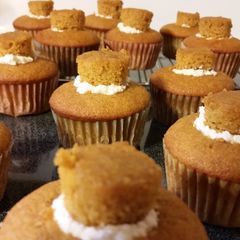 A picture of Cream Filled Pumpkin Cupcakes.