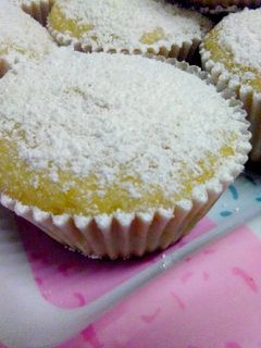 Una foto de Magdalenas rellenas de fresa y chocolate