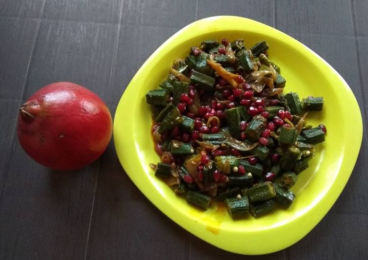 Recipe of Super Quick Homemade Bhindi anardana