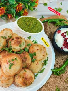 फलाहारी अप्पे (falahari appe recipe in Hindi) रेसिपी मुख्य फोटो