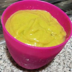 A picture of Avocado, bananas smoothie.
