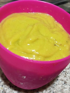 A picture of Avocado, bananas smoothie.