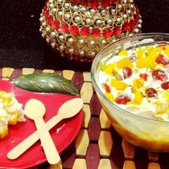 A picture of Mango bread pudding.