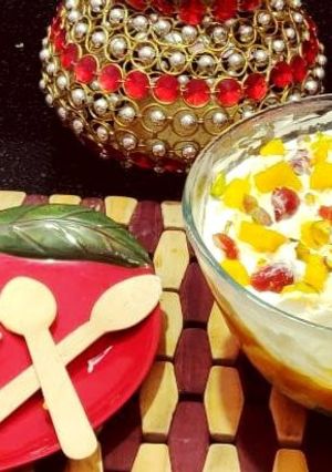 A picture of Mango bread pudding.